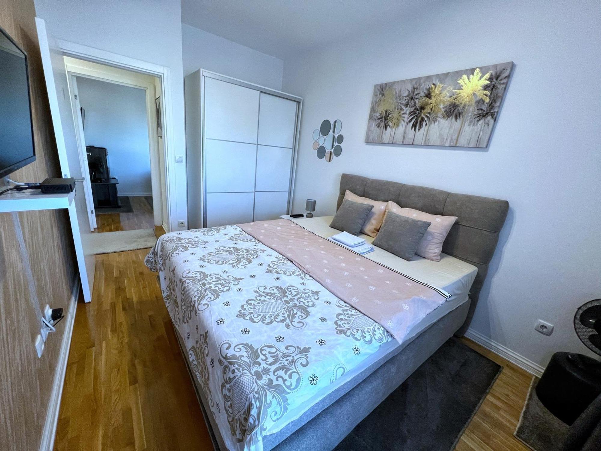 Pleasure Lux1 Apartment Belgrado Buitenkant foto