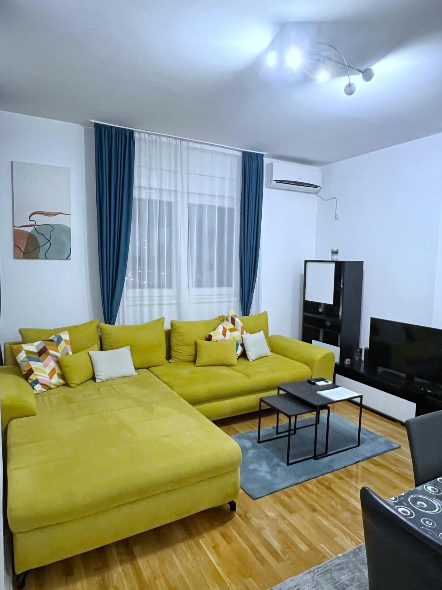 Pleasure Lux1 Apartment Belgrado Buitenkant foto